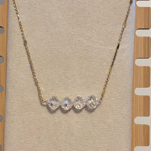 Iridescent bar necklace - Picture 2 of 2